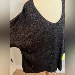 DG2 plus size 2x Black Heather sweater top w Charcoal beads